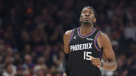 Suns’ center Mark Williams undergoes shoulder surgery, likely out until February