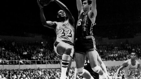 YouTube Gold: Elgin Baylor – Yahoo Sports