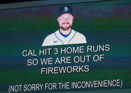 Goldfish memory: Mariners bounce back big against Phillies, 9-2