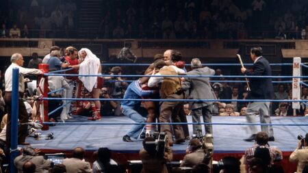 Marvin Hagler Punishes Alan Minter’s Decision to Trade