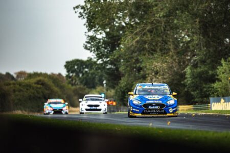 Sublime Sutton wins on hard tyres