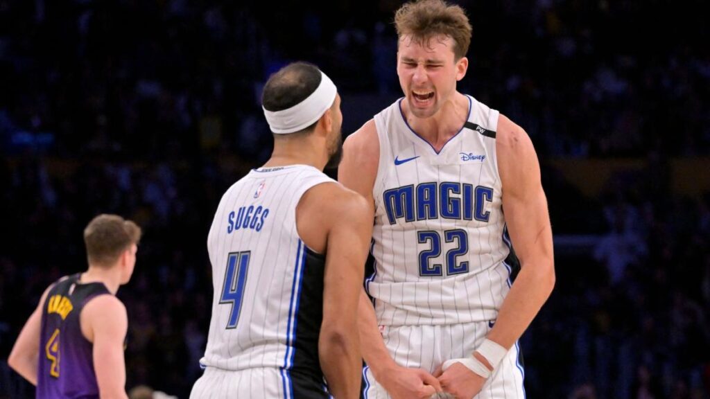 Wagner’s late three sees Magic end Lakers run