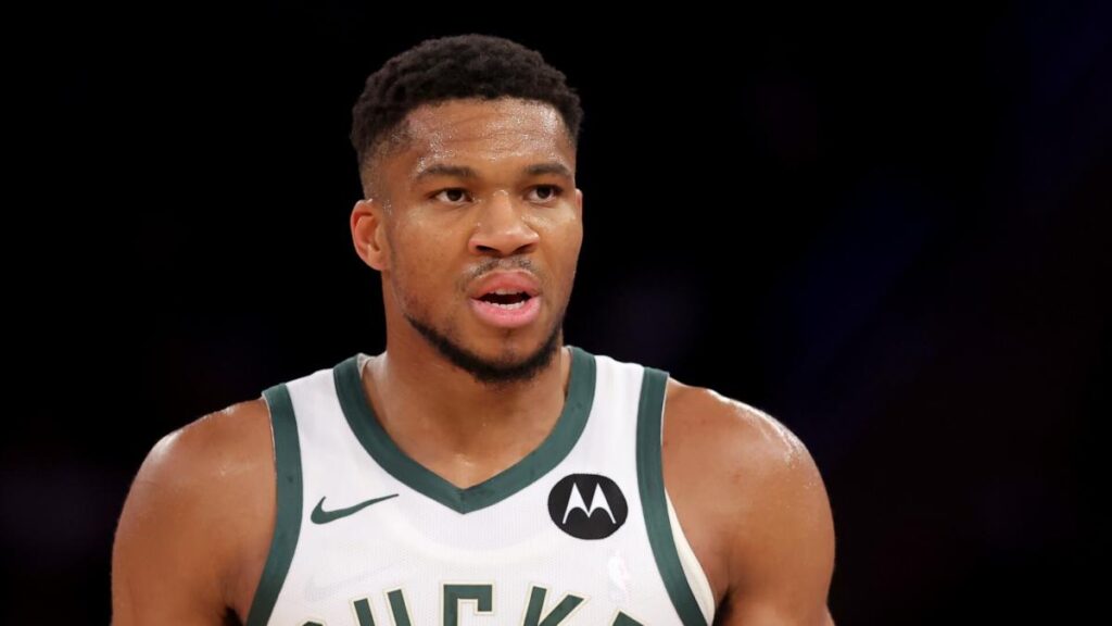 Frustrated Giannis Antetokounmpo after ugly loss to Knicks: “Did we compete today? No”