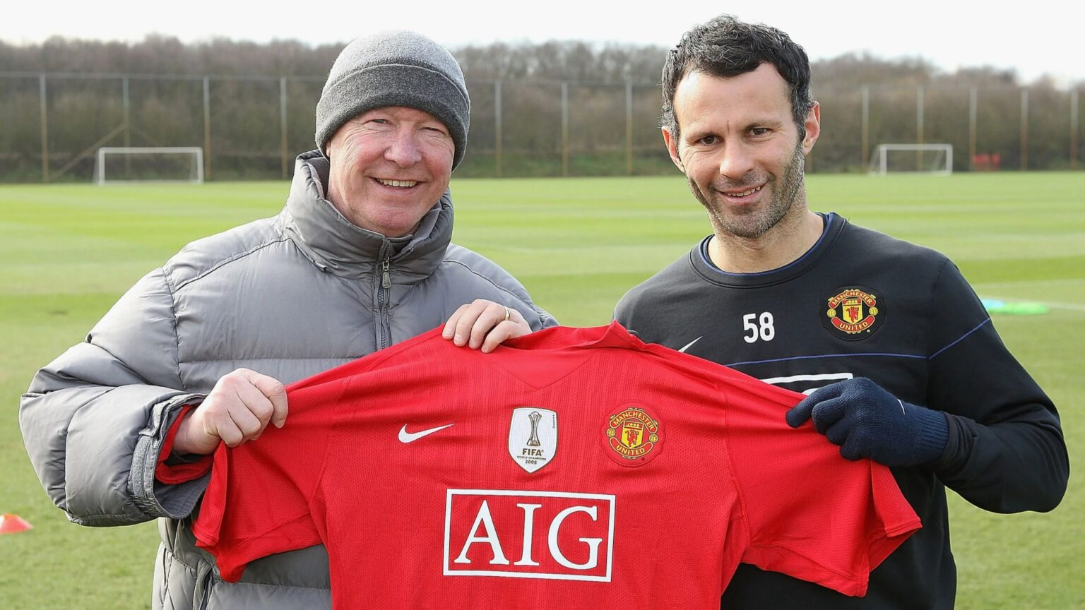 Sir Alex Ferguson reveals Ryan Giggs would have ended up playing for MAN CITY if it wasn’t for Man Utd steward