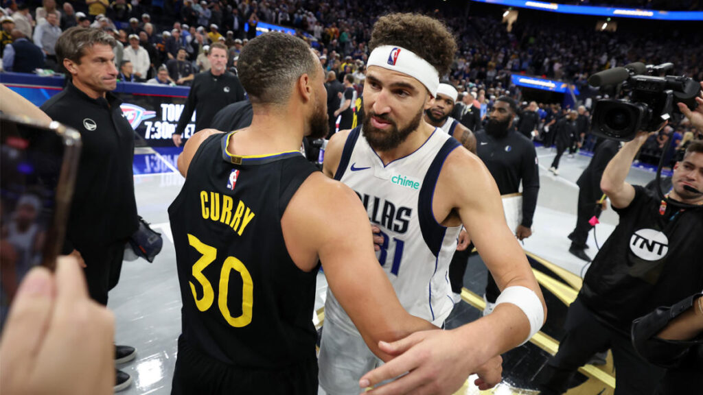 Steph the victor in battle of separated ‘Splash Brothers’