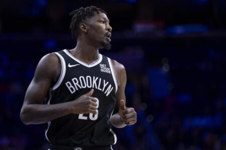 Lakers acquire Dorian Finney-Smith, trade D’Angelo Russell to the Nets