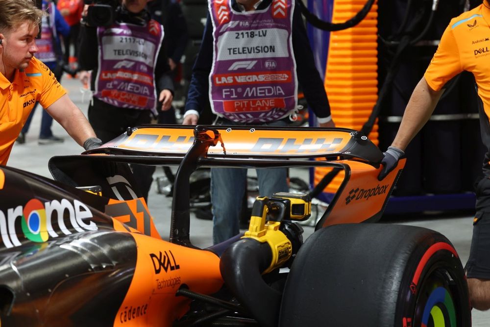 McLaren MCL38 rear wing detail
