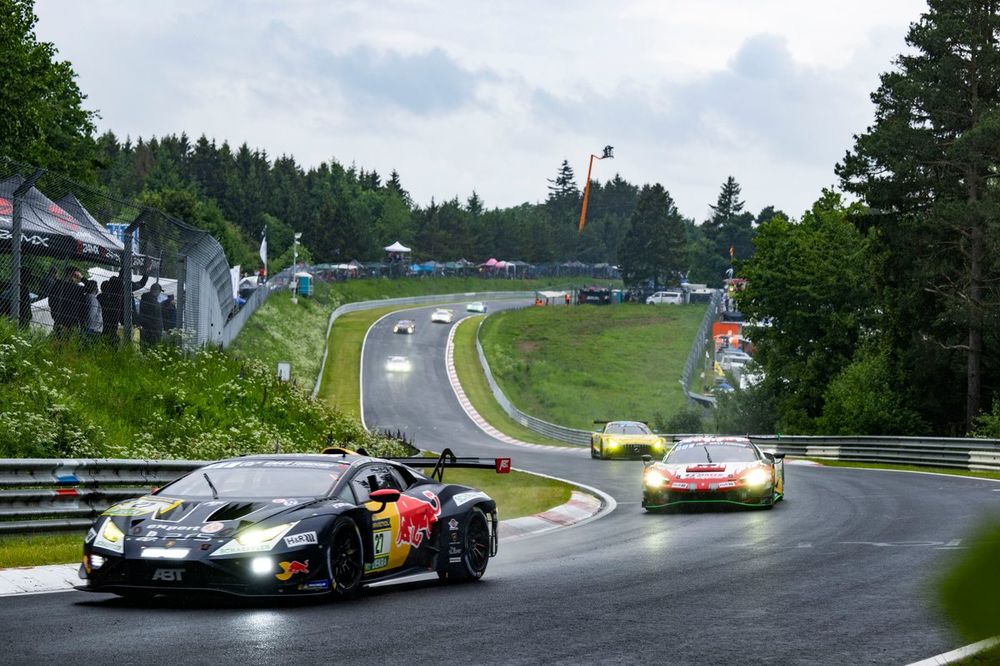 Had the N24 resumed, van der Linde believed he could have won it -according to Tomczyk