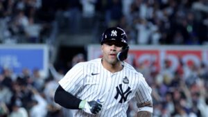 Tigers sign former Yankees second baseman Gleyber Torres to a 1-year,  million deal