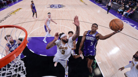 What we learned as Kings waste big Fox, Domas games in loss to Lakers