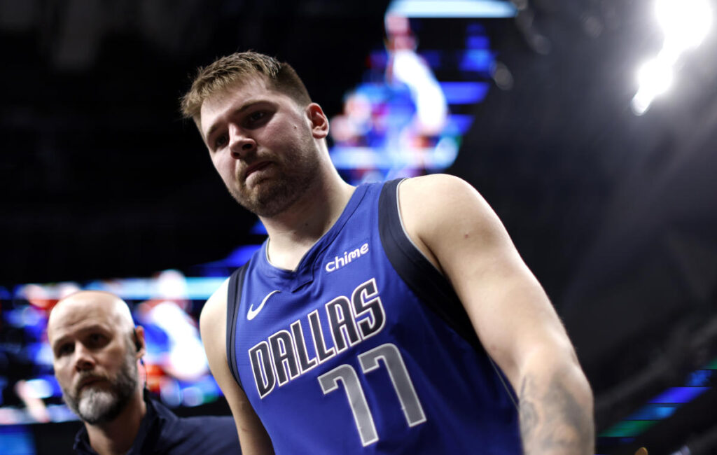 Mavericks star Luka Dončić leaves Christmas game vs. Timberwolves early with calf injury