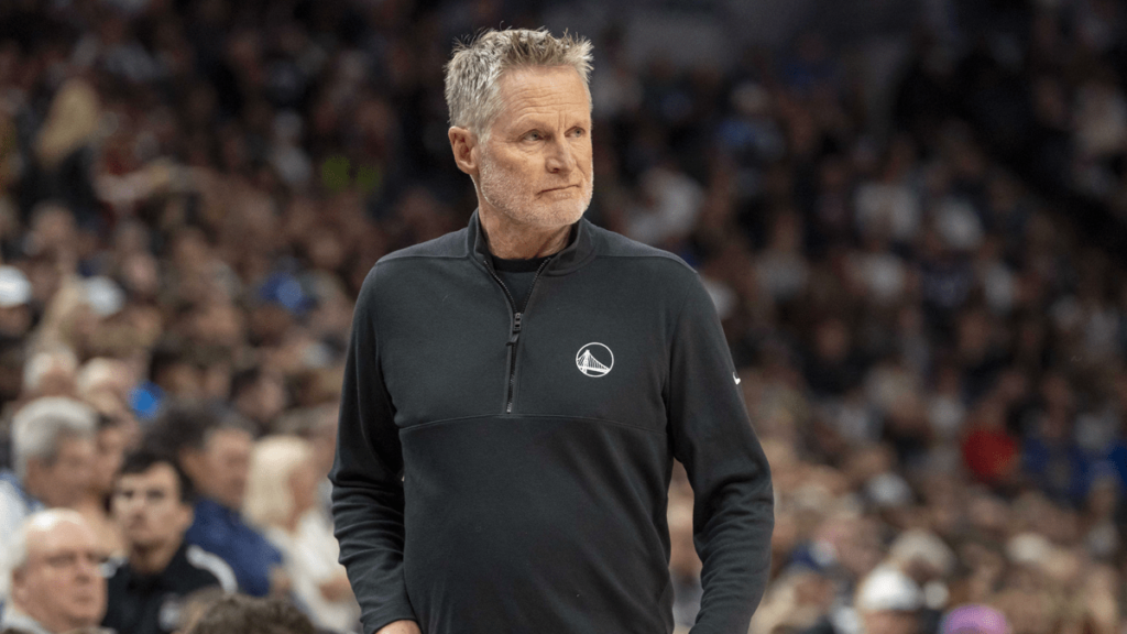 What Kerr stressed to Warriors’ youngsters about playing with Steph