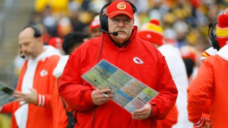 Andy Reid-Santa Claus video: Chiefs coach dons Christmas costume after Kansas City clinches AFC’s No. 1 seed