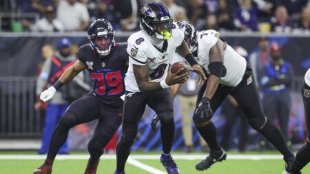 Ravens vs. Texans final score, highlights: Lamar Jackson sets QB rushing record as Baltimore moves atop the AFC North