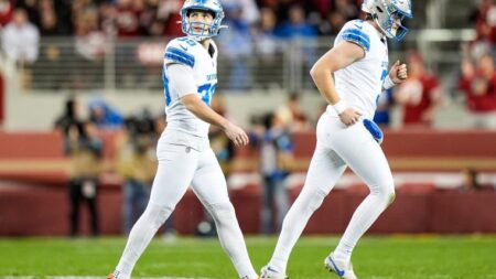 Viral photo of Lions kicker Jake Bates on sideline had internet in a frenzy