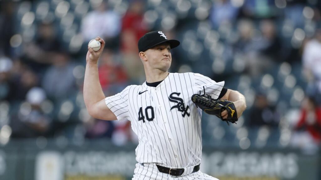 Pitcher Michael Soroka signs contract with Washington Nationals