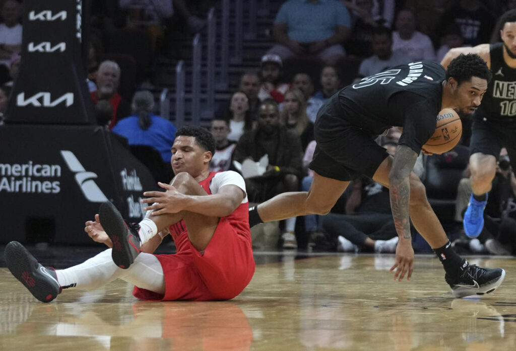 Heat guard Dru Smith out for season with torn Achilles tendon after return from ACL injury