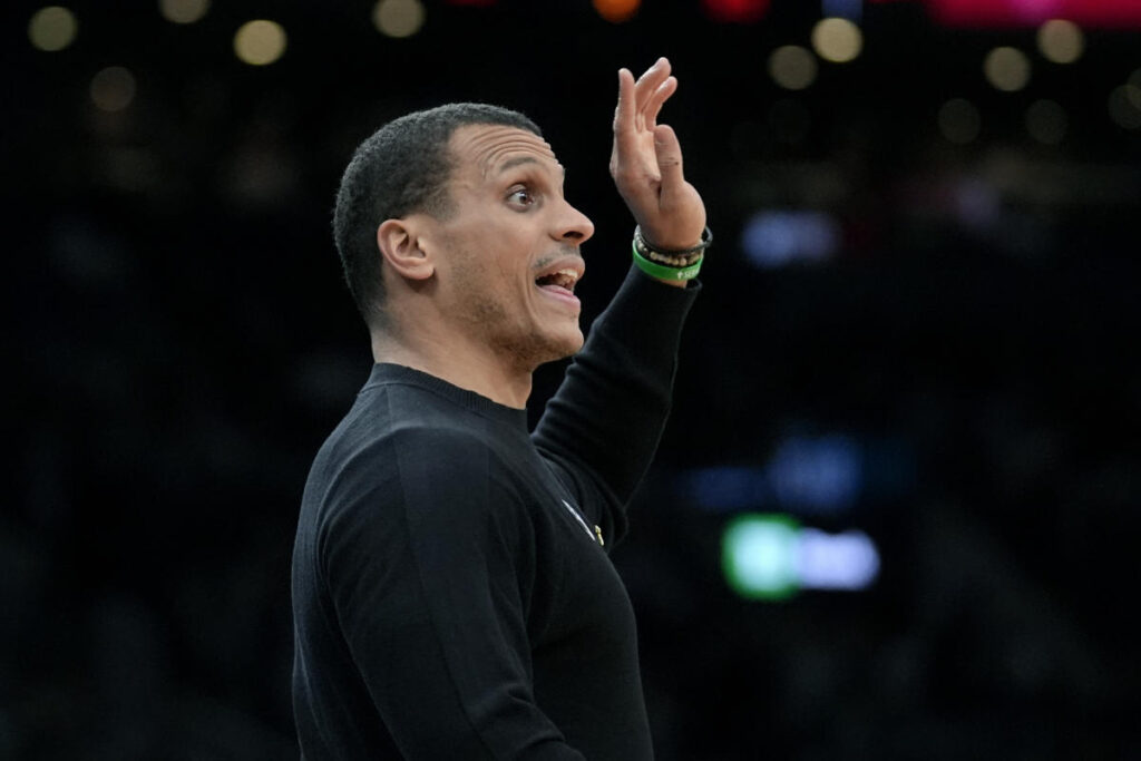 Celtics coach Joe Mazzulla fined ,000 by NBA for behavior toward referees after loss to Bulls