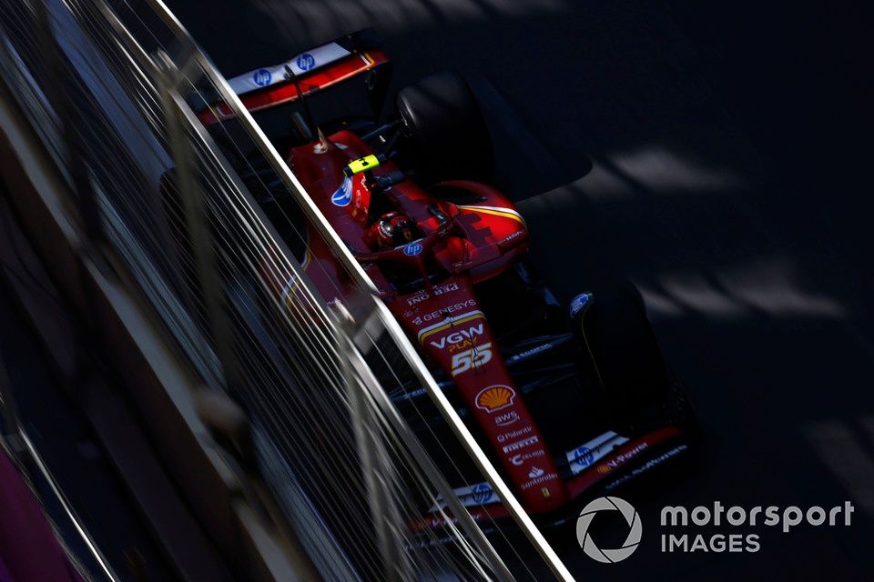 Carlos Sainz, Ferrari SF-24, on a Reconnaissance Lap 