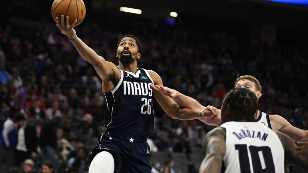 Fantasy Basketball Pickups: Spencer Dinwiddie shining as starter