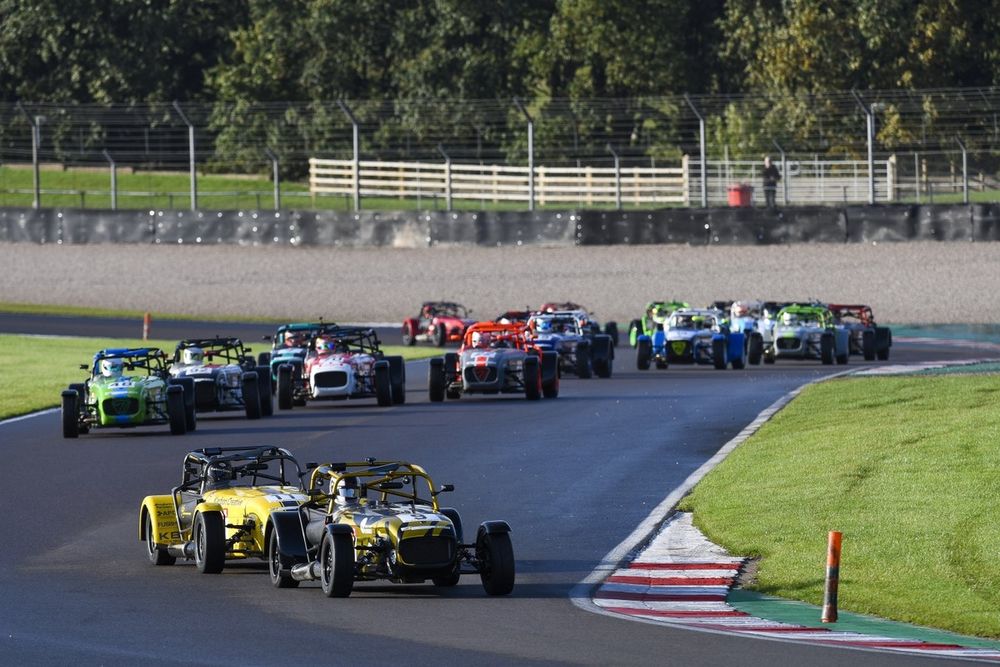 Cook took the Caterham 310R title by just one point from O’Flanagan