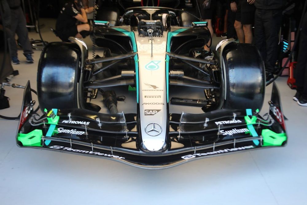 Mercedes W15 technical detail