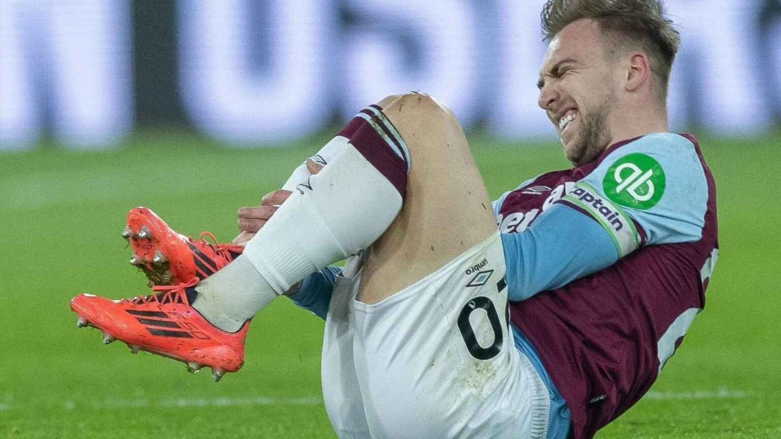 Jarrod Bowen suffers fractured foot and facing lengthy spell on sidelines in huge injury blow to West Ham