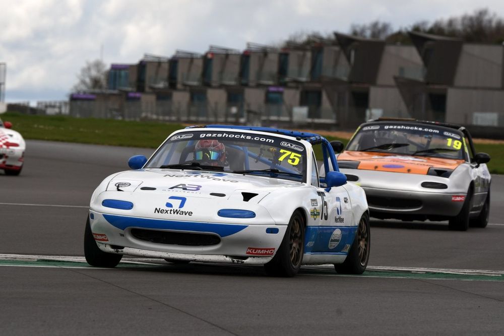 Langford's challenge fell away against Sparrow in MX-5 Championship