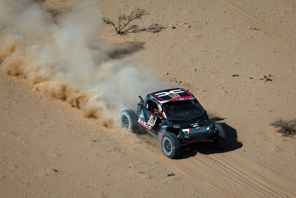 FIA to assess whether Loeb can continue Dakar after crash