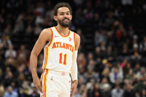 Trae Young hits ridiculous half-court buzzer-beater to lift Hawks past Jazz