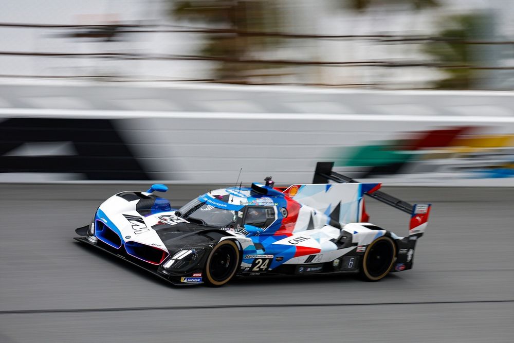 #24 BMW M Team RLL BMW M Hybrid V8: Philipp Eng, Dries Vanthoor, Kevin Magnussen, Raffaele Marciello