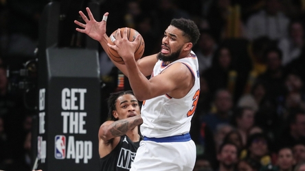 Knicks’ Karl-Anthony Towns says thumb injury is impacting three-point shot