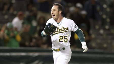 Report: Rooker, Athletics agree to five-year, M contract extension