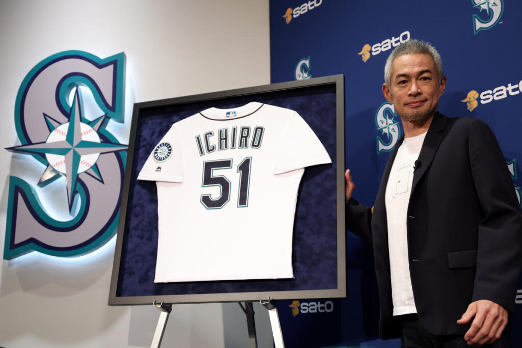 Ichiro Suzuki invites lone writer who left him off HOF ballot to have ‘drink together’ and ‘a good chat’