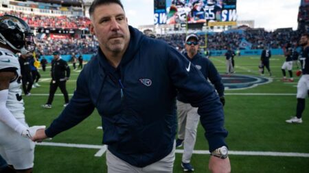 Do Raiders fit Mike Vrabel’s criteria for next head coach job?