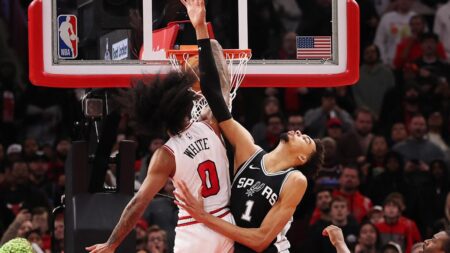 Watch Coby White with emphatic dunk that Victor Wembanyama cannot block, sparks Bulls win