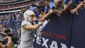 NFL Wild Card Weekend Expert Picks: Chargers vs. Texans