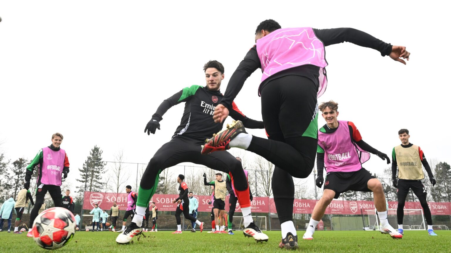 How Arsenal boss Arteta is using MUSIC to motivate his players with huge speakers positioned around training pitches