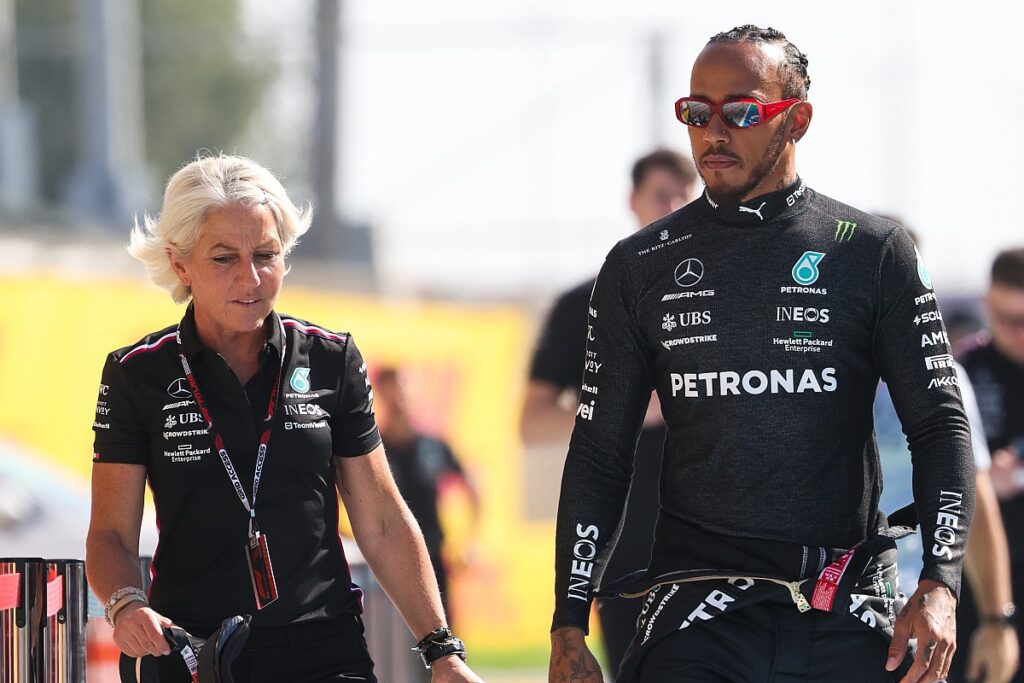 Hamilton reunited with long-time F1 trainer Cullen