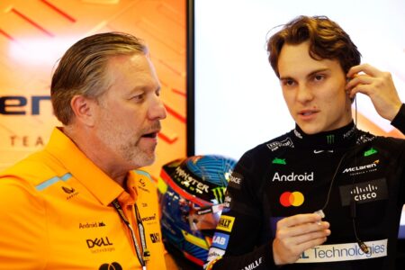 Piastri “a bit more pushy” at McLaren, but won’t give engineers orders