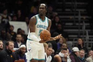 Lakers trade for Charlotte’s Mark Williams rescinded after failed physical