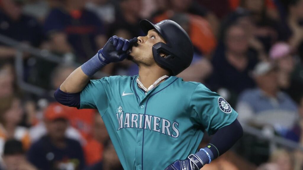 Infielder Jorge Polanco and Mariners finalize one-year, .75 million contract