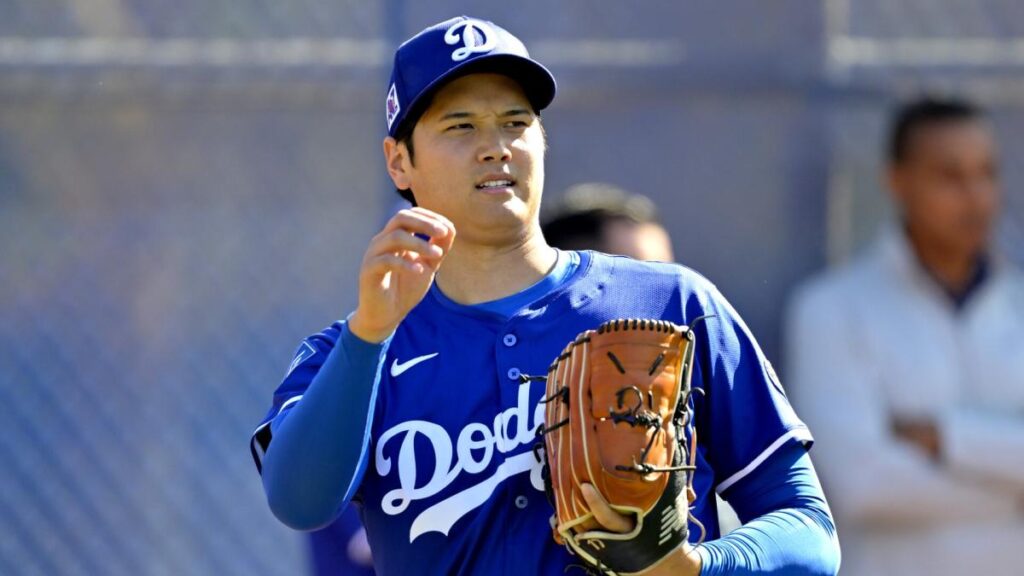 Shoei Ohtani throws a 2nd bullpen session as he makes his way back to the mound for the Dodgers