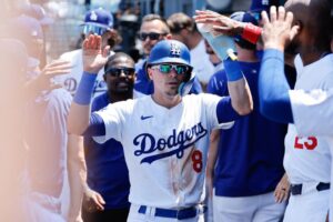 He’s back: Fan favorite Kiké Hernández agrees to one-year deal with Dodgers