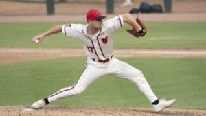 Mets signing RHP Andrew Carson to minor league deal: reports