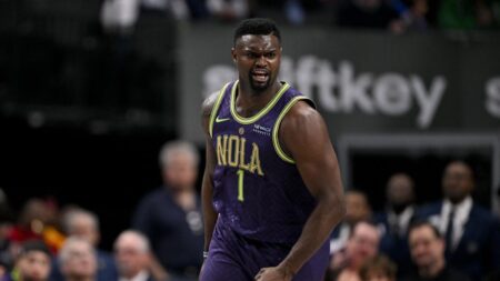 Zion Williamson playing well, reportedly at 264 pounds, weighing less now than when drafted