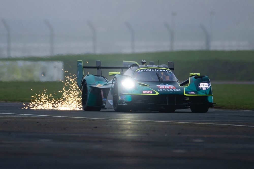 Aston Martin Valkyrie LMH Silverstone testing