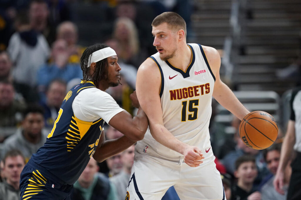 Nikola Jokić drops career-high 19 assists while leading Nuggets past Pacers