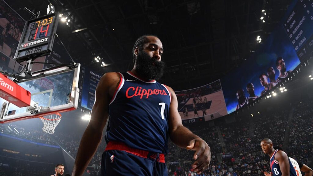 Watch James Harden turn back clock, drops 50 on Pistons to spark Clippers win