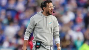 Dolphins’ Mike McDaniel predicted to land on hot seat with early-season loss to bitter AFC rival